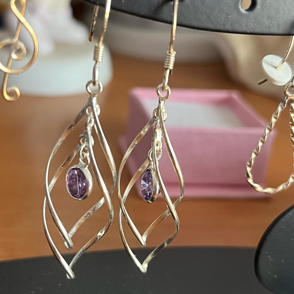 Dangle earrings
